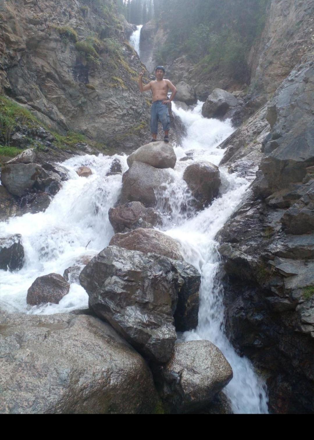 Waterfall In The Yard Каракол Екстер'єр фото
